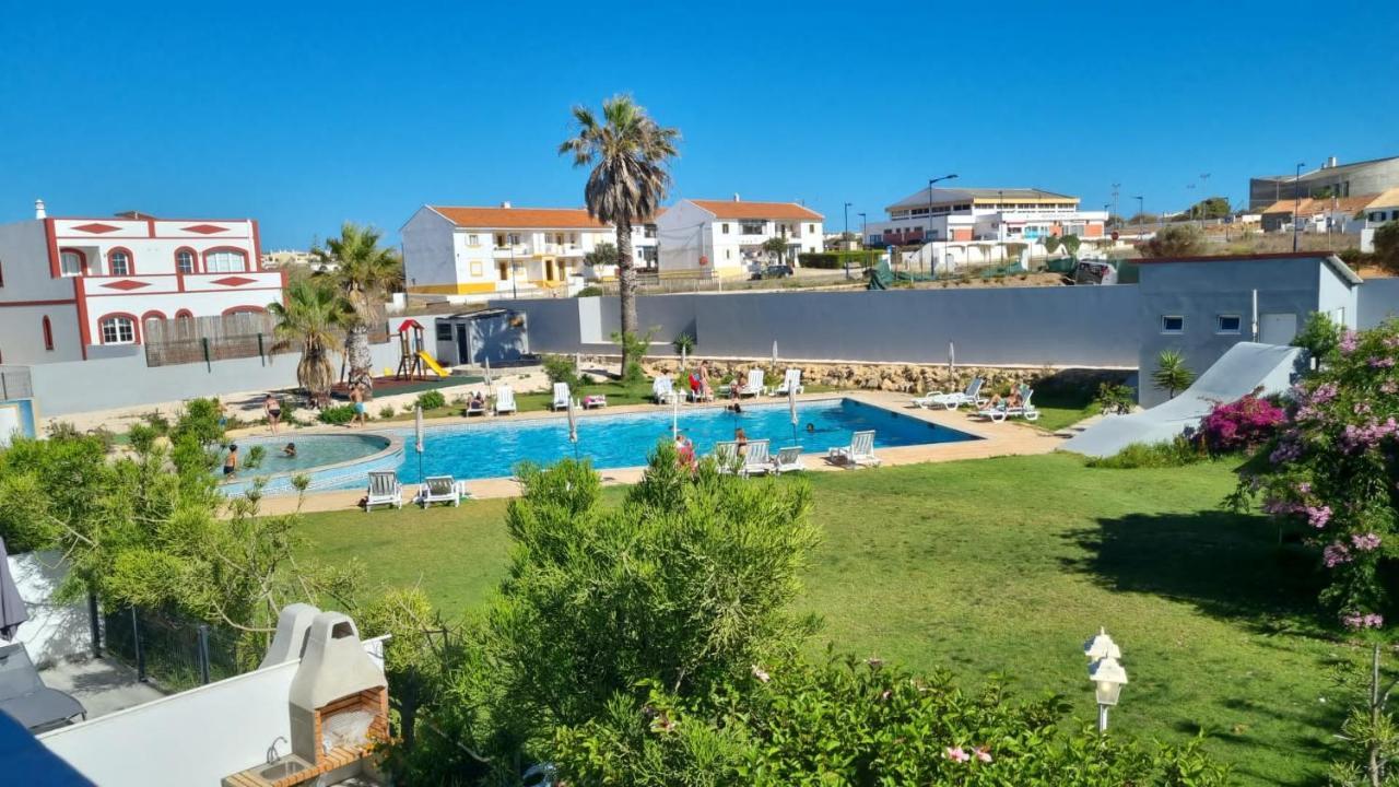 Enjoy Pool, Beach And More At This Nice Apartment Only 3 Minutes From Mareta'S Beach Sagres Esterno foto